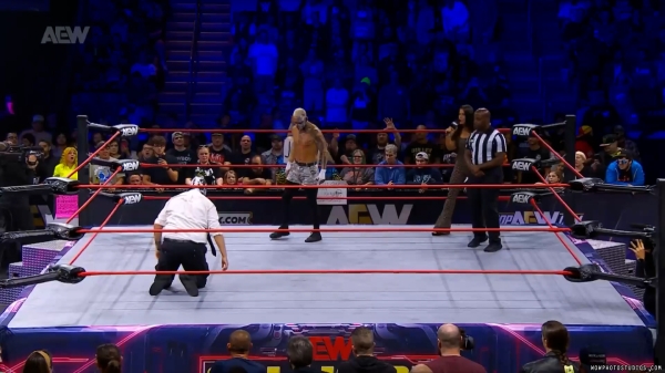 Click to view full size image
==============
wowcollision20240921_00_00_54_00_Still245.jpg wowcollision20240921_00_00_54_00_Still245.jpg