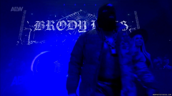 Click to view full size image
==============
wowcollision20250111_00_03_47_20_Still266.jpg wowcollision20250111_00_03_47_20_Still266.jpg