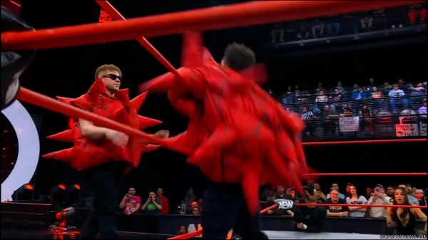 Click to view full size image
==============
wowcollision20250118_00_02_31_05_Still129.jpg wowcollision20250118_00_02_31_05_Still129.jpg