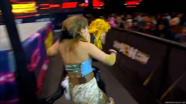 Click to view full size image
==============
wowcollision20250125_00_04_17_10_Still606.jpg wowcollision20250125_00_04_17_10_Still606.jpg