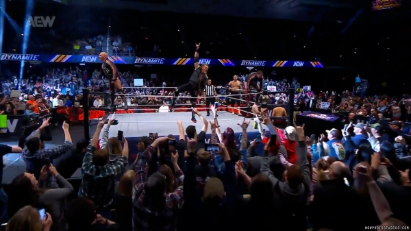 Click to view full size image
==============
wowdynamite20250101_00_05_12_05_Still407.jpg wowdynamite20250101_00_05_12_05_Still407.jpg