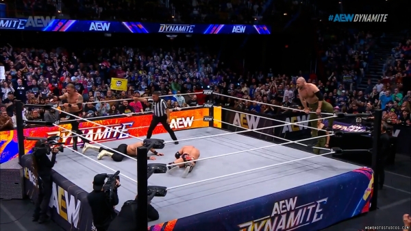 Click to view full size image
==============
wowdynamite20250101_00_06_00_05_Still455.jpg wowdynamite20250101_00_06_00_05_Still455.jpg