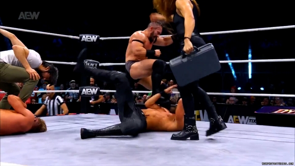 Click to view full size image
==============
wowdynamite20250115_00_00_05_00_Still004.jpg wowdynamite20250115_00_00_05_00_Still004.jpg