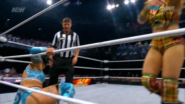 Click to view full size image
==============
wowdynamite20250115_00_04_40_10_Still255.jpg wowdynamite20250115_00_04_40_10_Still255.jpg