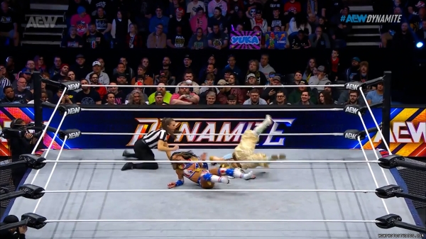 Click to view full size image
==============
wowdynamite20250129_00_05_23_20_Still305.jpg wowdynamite20250129_00_05_23_20_Still305.jpg