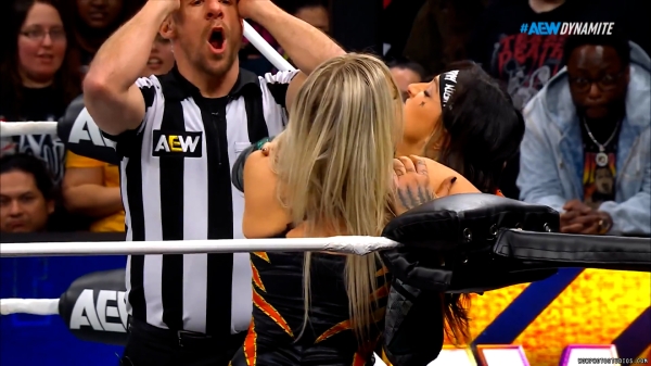 Click to view full size image
==============
wowdynamite20250212_00_04_13_25_Still217.jpg wowdynamite20250212_00_04_13_25_Still217.jpg