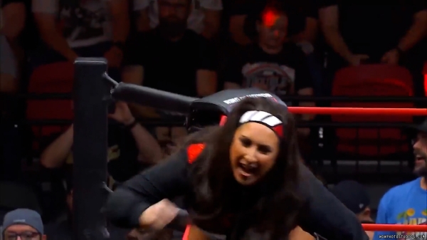 Click to view full size image
==============
wowroh20250220_00_00_39_05_Still020.jpg wowroh20250220_00_00_39_05_Still020.jpg