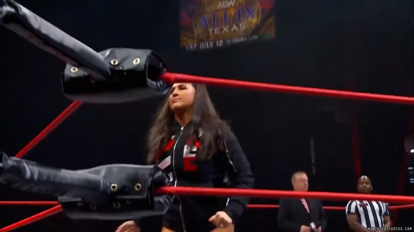 Click to view full size image
==============
wowroh20250220_00_00_39_15_Still022.jpg wowroh20250220_00_00_39_15_Still022.jpg