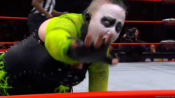 Click to view full size image
==============
wowroh20250220_00_00_54_15_Still110.jpg wowroh20250220_00_00_54_15_Still110.jpg