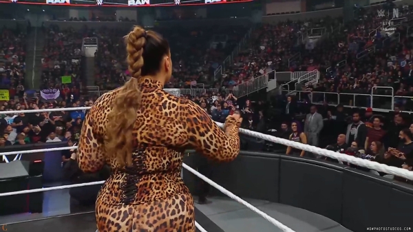 Click to view full size image
==============
wowraw20250113_00_05_06_05_Still418.jpg wowraw20250113_00_05_06_05_Still418.jpg