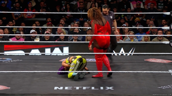 Click to view full size image
==============
wowraw20250120_00_03_46_20_Still297.jpg wowraw20250120_00_03_46_20_Still297.jpg