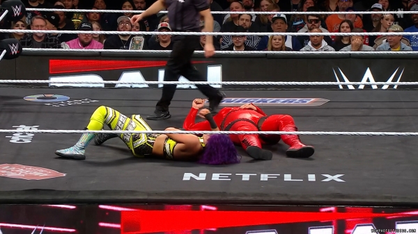 Click to view full size image
==============
wowraw20250120_00_03_53_25_Still340.jpg wowraw20250120_00_03_53_25_Still340.jpg