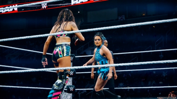 Click to view full size image
==============
wowraw20250120_00_04_34_20_Still553.jpg wowraw20250120_00_04_34_20_Still553.jpg