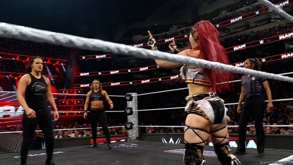 Click to view full size image
==============
wowraw20250120_00_06_41_10_Still758.jpg wowraw20250120_00_06_41_10_Still758.jpg