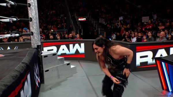 Click to view full size image
==============
wowraw20250127_00_05_21_15_Still528.jpg wowraw20250127_00_05_21_15_Still528.jpg