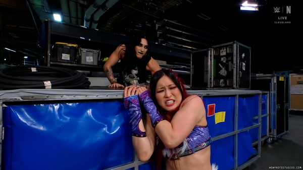 Click to view full size image
==============
wowraw20250203_00_03_42_20_Still336.jpg wowraw20250203_00_03_42_20_Still336.jpg