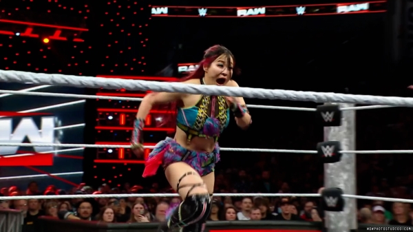 Click to view full size image
==============
wowraw20250210_00_01_45_10_Still335.jpg wowraw20250210_00_01_45_10_Still335.jpg