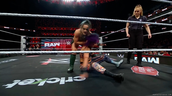 Click to view full size image
==============
wowraw20250210_00_02_50_15_Still591.jpg wowraw20250210_00_02_50_15_Still591.jpg