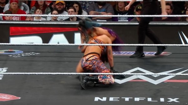 Click to view full size image
==============
wowraw20250210_00_03_03_15_Still668.jpg wowraw20250210_00_03_03_15_Still668.jpg