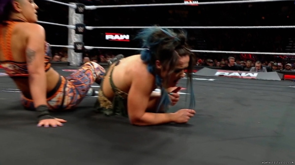 Click to view full size image
==============
wowraw20250210_00_03_07_15_Still692.jpg wowraw20250210_00_03_07_15_Still692.jpg