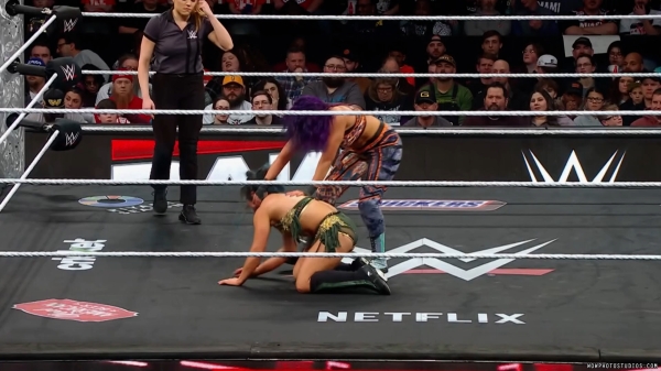 Click to view full size image
==============
wowraw20250210_00_03_08_05_Still696.jpg wowraw20250210_00_03_08_05_Still696.jpg