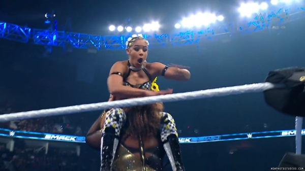 Click to view full size image
==============
wowsd20250110_00_05_07_05_Still590.jpg wowsd20250110_00_05_07_05_Still590.jpg