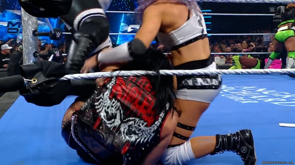 Click to view full size image
==============
wowsd20250124_00_03_12_15_Still375.jpg wowsd20250124_00_03_12_15_Still375.jpg