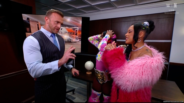 Click to view full size image
==============
wowsd20250214_00_06_52_20_Still838.jpg wowsd20250214_00_06_52_20_Still838.jpg