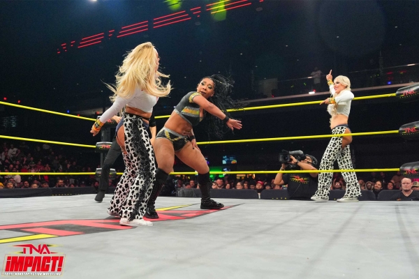 Click to view full size image
==============
TNAiMPACT2507_KingBees_vs_AshByElegance_HeatherByElegance-WM-22.jpg TNAiMPACT2507_KingBees_vs_AshByElegance_HeatherByElegance-WM-22.jpg