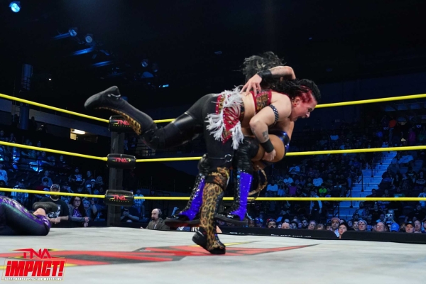 Click to view full size image
==============
TNAiMPACT2517_MissaKate_vs_TessaBlanchard_MashaSlamovich-WM-27.jpg TNAiMPACT2517_MissaKate_vs_TessaBlanchard_MashaSlamovich-WM-27.jpg