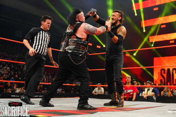 TNASacrifice2025_SamiCallihan_vs_ManceWarner_w-_StephDeLander-WM-16.jpg