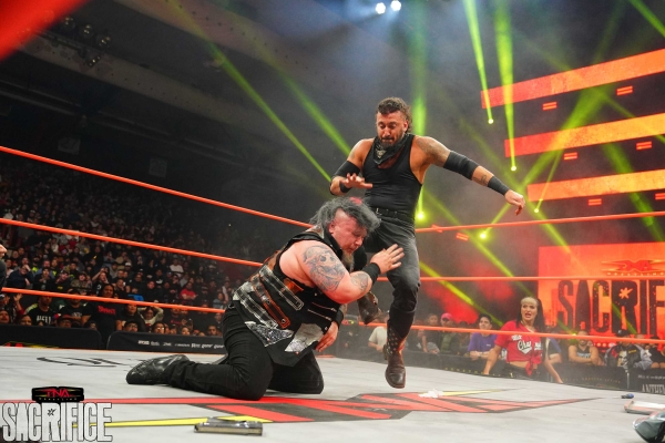 TNASacrifice2025_SamiCallihan_vs_ManceWarner_w-_StephDeLander-WM-31.jpg