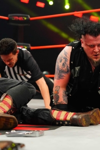 TNASacrifice2025_SamiCallihan_vs_ManceWarner_w-_StephDeLander-WM-25.jpg