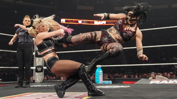 Click to view full size image
==============
086_RAW_12012025RF_16693.jpg 086_RAW_12012025RF_16693.jpg