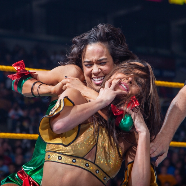 Click to view full size image
==============
007_NXT_10262010MM_0280.jpg 007_NXT_10262010MM_0280.jpg